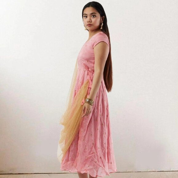 EthnoChic Pink Banarasi Georgette Dress | Muvvas Boutique - Picture 3 of 5